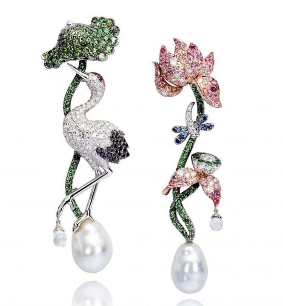 Crane & Lotus Pearl Earring